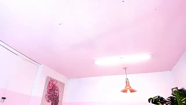 Snapshot of Red_lady chatting on January 21, 6:43 am Red lady online show from January 21, 6:43 am