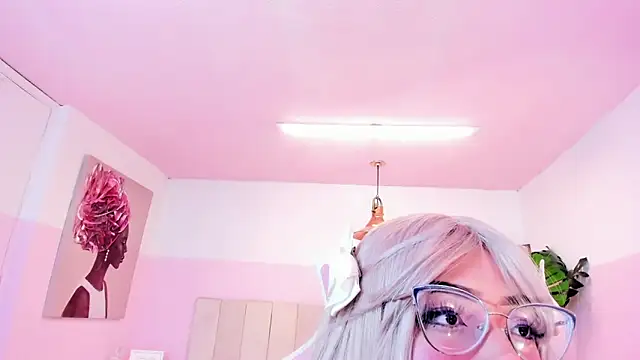 Snapshot of Red_lady chatting on February 11, 3:50 am Red lady online show from February 11, 3:50 am