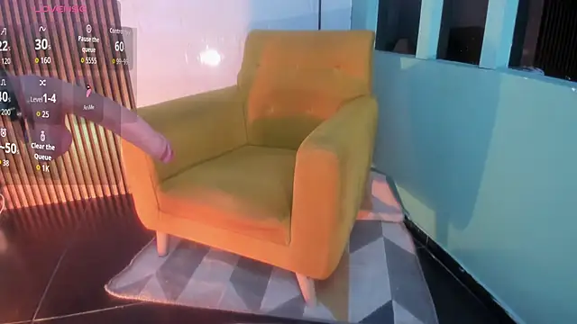 Red lady online show from March 12, 3:56 am