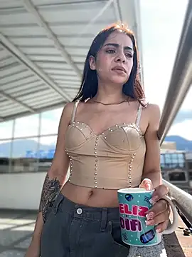 Snapshot of hannacruzsj chatting on December 3, 3:55 pm hannacruzsj online show from December 3, 3:55 pm