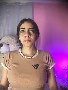 Snapshot of hannacruzsj chatting on December 18, 4:22 pm hannacruzsj online show from December 18, 4:22 pm