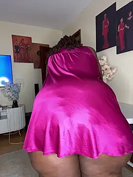 MsWhiteChocolatte online show from May 27, 9:38 am