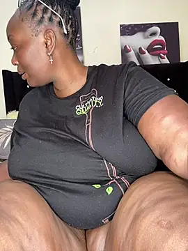 Snapshot of MsWhiteChocolatte chatting on February 21, 1:11 pm MsWhiteChocolatte online show from February 21, 1:11 pm