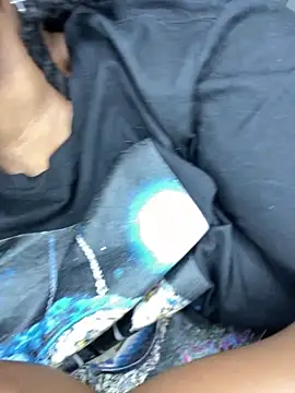 MsWhiteChocolatte online show from December 19, 4:31 pm