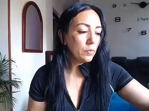Laura martin  online show from June 12, 2:15 pm
