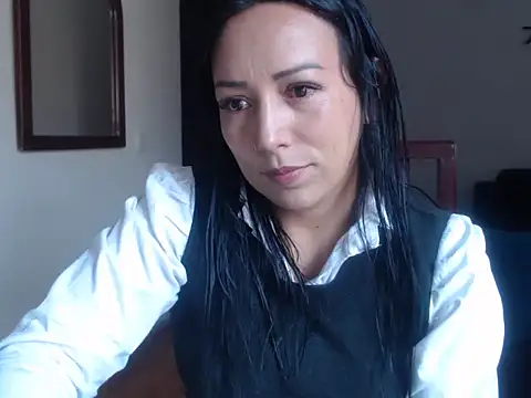 Laura martin  online show from March 10, 8:23 pm