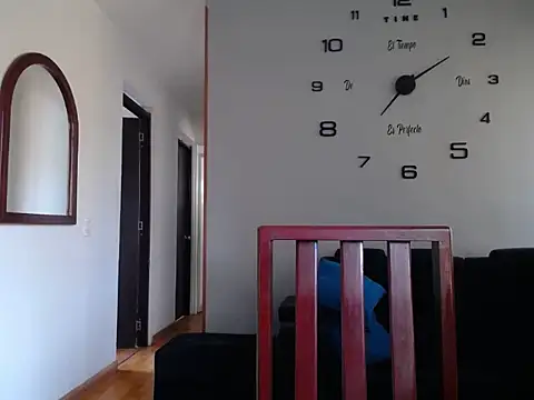 Laura martin  online show from February 5, 12:12 pm