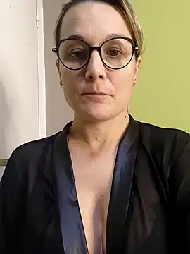 marinella07 online show from December 6, 1:06 pm