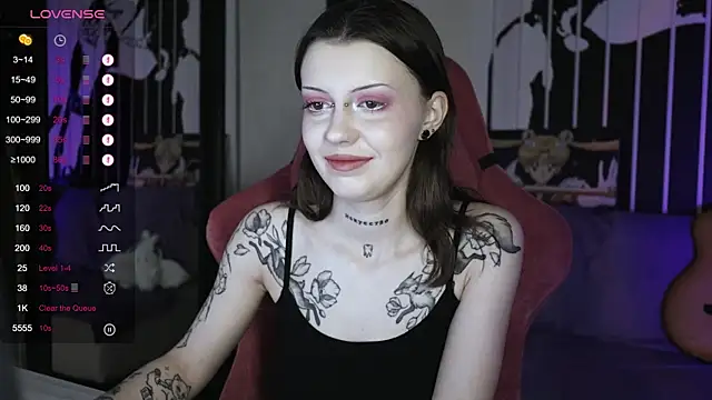 prettybones online show from December 29, 6:45 am