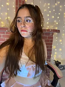 Juanelopez1 online show from June 26, 3:34 am