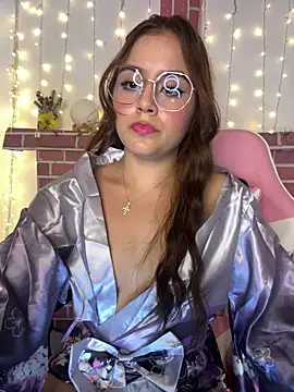 Juanelopez1 online show from May 10, 10:22 pm