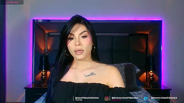 Snapshot of Emmilysantibanez chatting on February 16, 4:21 pm Emmilysantibanez online show from February 16, 4:21 pm