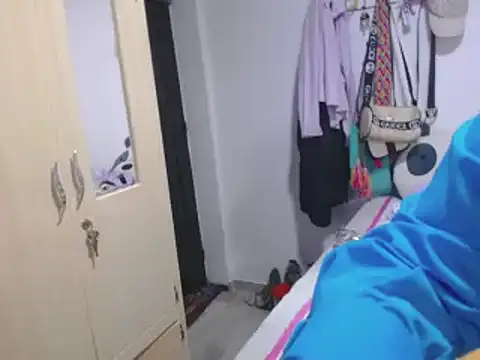 Snapshot of Stepmom_slut_50 chatting on March 22, 11:53 pm Stepmom slut 50 online show from March 22, 11:53 pm