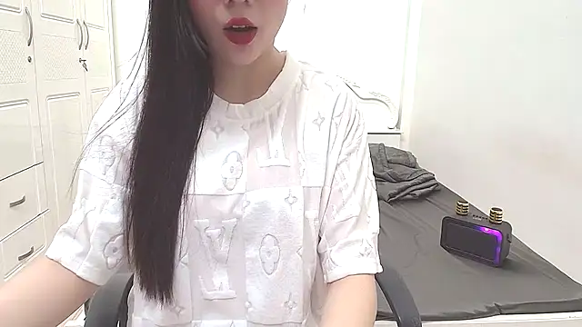 Snapshot of Babysex-2k chatting on March 11, 11:33 am Babysex-2k online show from March 11, 11:33 am