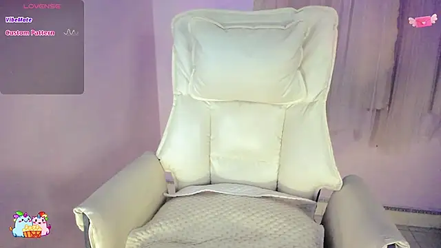   18Angel   online show from January 7, 6:46 pm