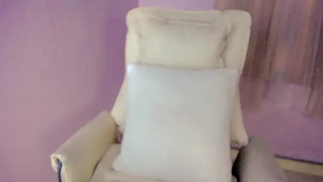   18Angel   online show from November 16, 7:35 am