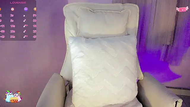   18Angel   online show from January 12, 6:15 pm