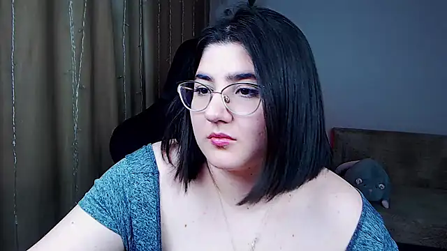 Crazy Bunya online show from February 8, 1:42 pm