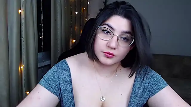 Crazy Bunya online show from December 21, 1:35 pm