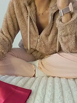 SexyErola27 online show from February 28, 10:37 am