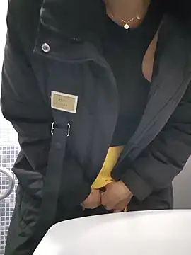 SexyErola27 online show from March 6, 6:03 pm