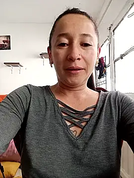 emilypoppy3 online show from January 8, 8:37 pm