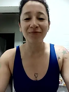 Snapshot of emilypoppy3 chatting on May 16, 12:20 am emilypoppy3 online show from May 16, 12:20 am