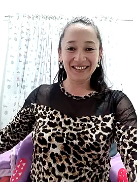 emilypoppy3 online show from November 19, 2:00 am