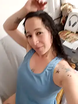 emilypoppy3 online show from February 6, 6:26 pm