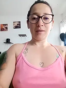 emilypoppy3 online show from February 22, 12:51 pm