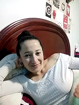 Snapshot of emilypoppy3 chatting on September 24, 12:55 pm emilypoppy3 online show from September 24, 12:55 pm