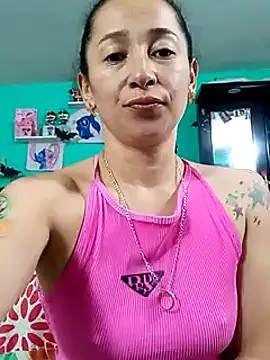Snapshot of emilypoppy3 chatting on March 21, 10:17 pm emilypoppy3 online show from March 21, 10:17 pm