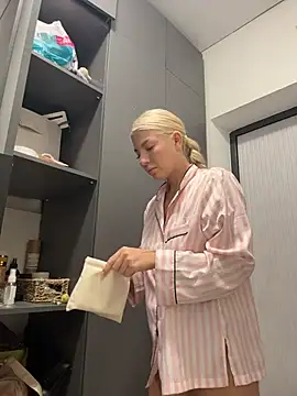 NewLale online show from April 6, 1:56 am