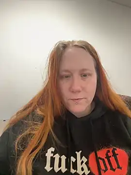 Snapshot of MaraNightmare chatting on February 6, 4:47 pm MaraNightmare online show from February 6, 4:47 pm