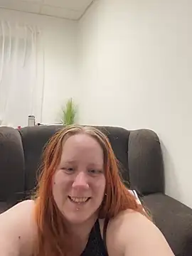 Snapshot of MaraNightmare chatting on February 10, 5:09 pm MaraNightmare online show from February 10, 5:09 pm