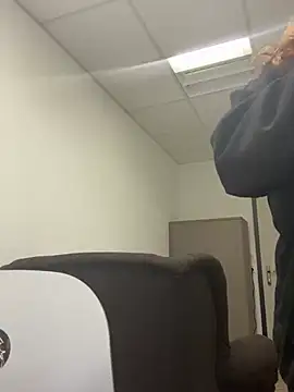 Snapshot of MaraNightmare chatting on February 16, 4:10 pm MaraNightmare online show from February 16, 4:10 pm