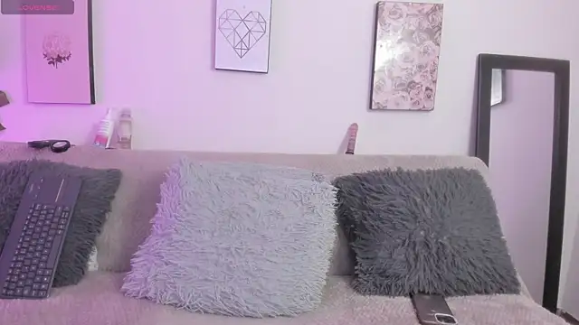 Murieel 69 online show from January 12, 7:20 pm