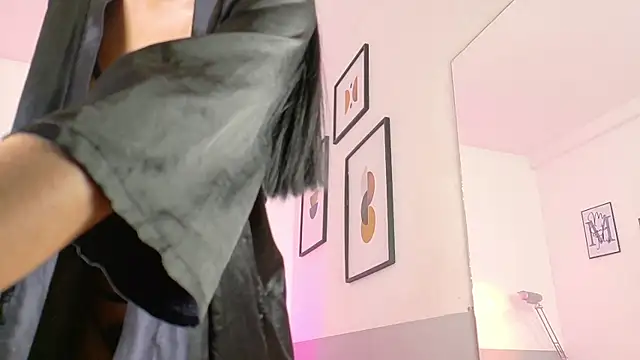 daddys little princesss online show from January 7, 3:00 am