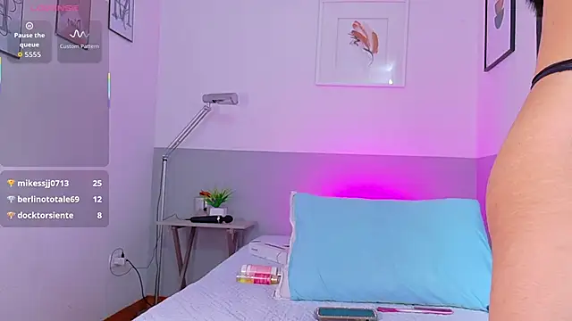 daddys little princesss online show from January 8, 2:50 am