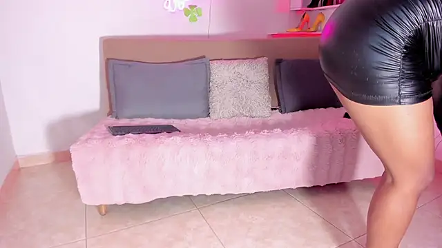 alisiadreams22 online show from December 1, 7:59 pm