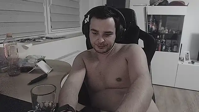 SharkLuigi online show from September 29, 10:48 pm