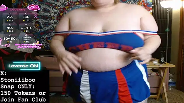 Snapshot of Stoniiiboo chatting on November 11, 1:50 pm Stoniiiboo online show from November 11, 1:50 pm