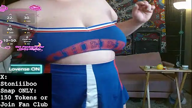 Snapshot of Stoniiiboo chatting on November 25, 1:33 pm Stoniiiboo online show from November 25, 1:33 pm