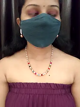 Angleannie online show from April 10, 6:15 pm