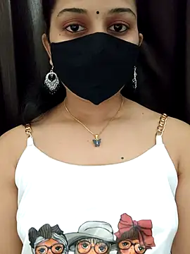 Angleannie online show from May 17, 2:17 pm
