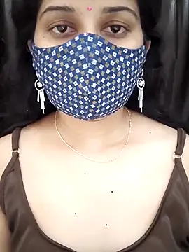 Snapshot of Angleannie chatting on November 19, 3:23 pm Angleannie online show from November 19, 3:23 pm