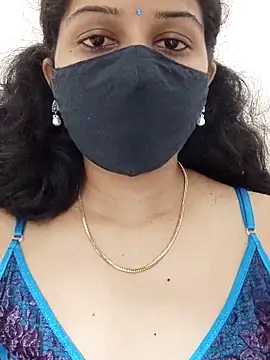 Snapshot of Angleannie chatting on October 31, 1:52 pm Angleannie online show from October 31, 1:52 pm