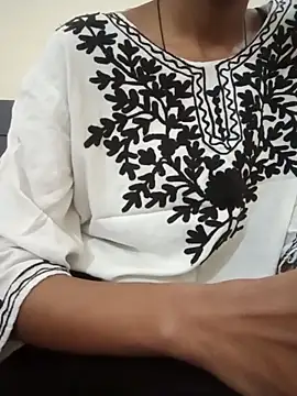 Snapshot of Kumkum_36 chatting on November 15, 4:49 am Kumkum 36 online show from November 15, 4:49 am