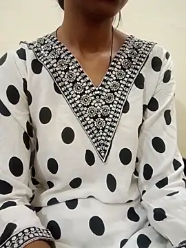 Snapshot of Kumkum_36 chatting on November 4, 4:16 am Kumkum 36 online show from November 4, 4:16 am