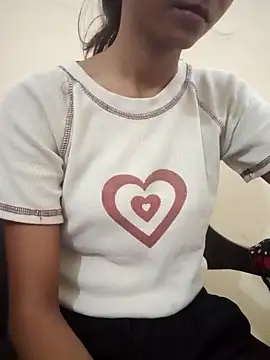 Snapshot of Kumkum_36 chatting on September 19, 5:11 am Kumkum 36 online show from September 19, 5:11 am